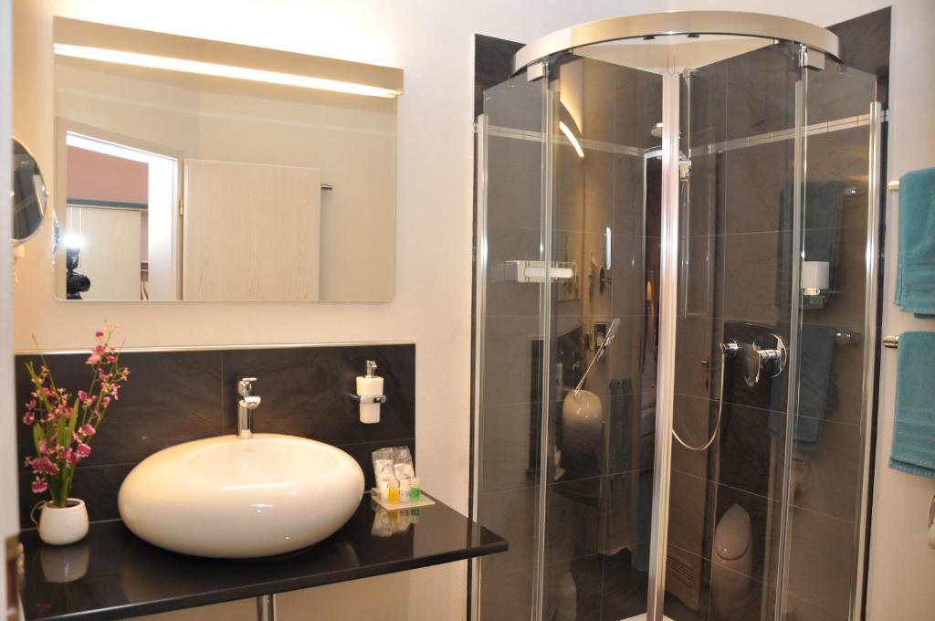Altstadthotel An Der Werra Meiningen Kamer foto
